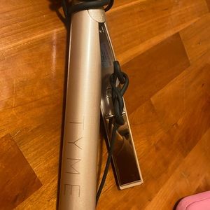 Straighten curling iron